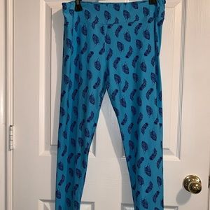 LuLaRoe “Tall & Curvy” Leggings